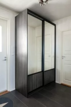 Lakeus Design Oy LAKEUS DESIGN Liukuovikaappi Mittatilauksena 140 X 60 X 250 Cm