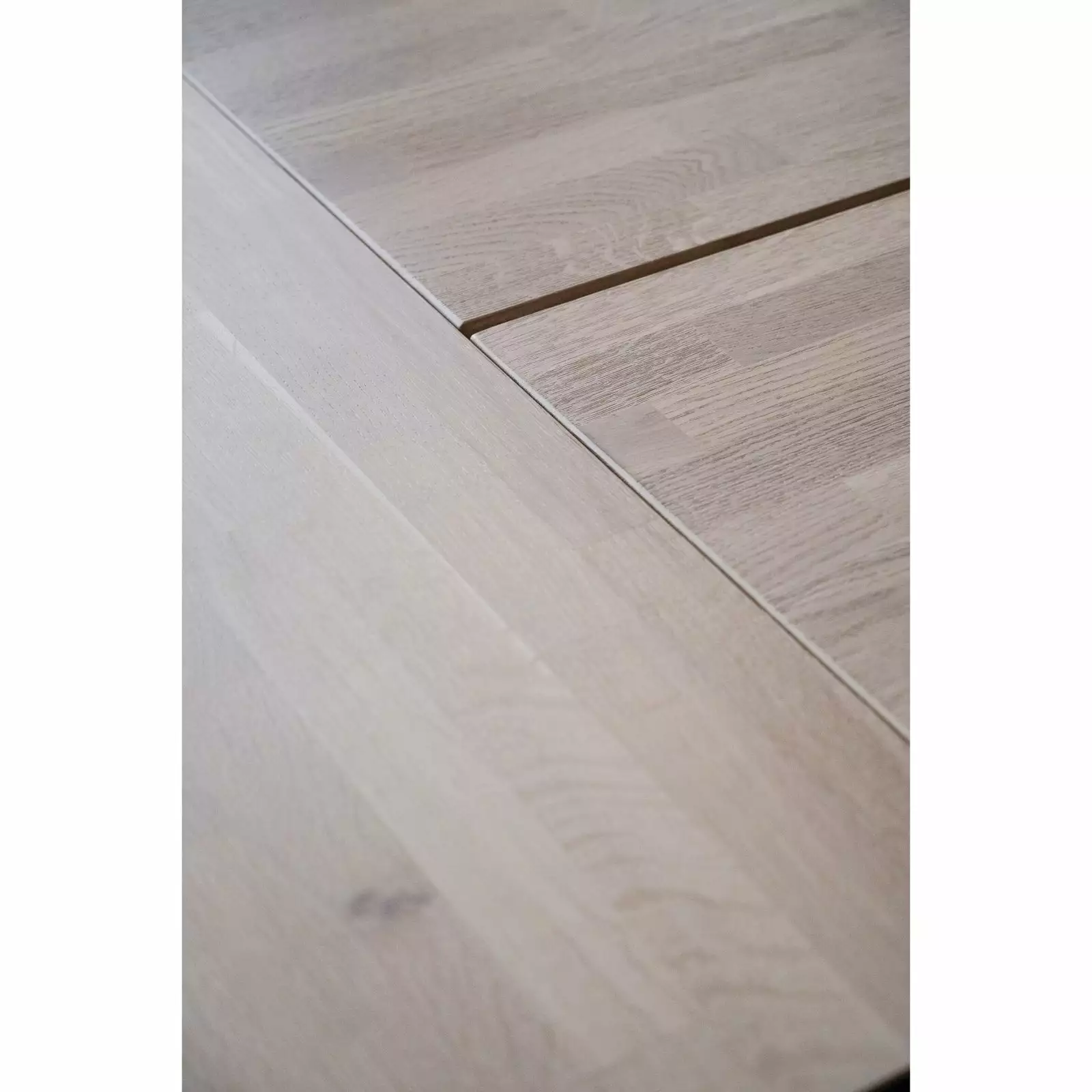 Rowico AB CARRADALE Ruokapöytä 220 X 100 Cm V-mallisilla Metallijaloilla 12 Rowico AB CARRADALE Ruokapöytä 220 X 100 Cm V-mallisilla Metallijaloilla - Image 10