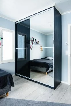 Lakeus Design Oy LAKEUS DESIGN Liukuovikaappi Mittatilauksena 200 X 60 X 255 Cm