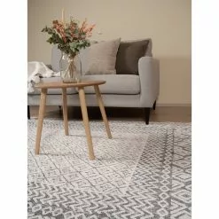 Mattokymppi Oy LIVIA Nukkamatto Pyöreä 11 Mattokymppi Oy LIVIA Nukkamatto Pyöreä -säilytyshuonekalukauppa Livia matto fiilis e2344b98 c306 4caf 9b0f 7d80ad0d38d8