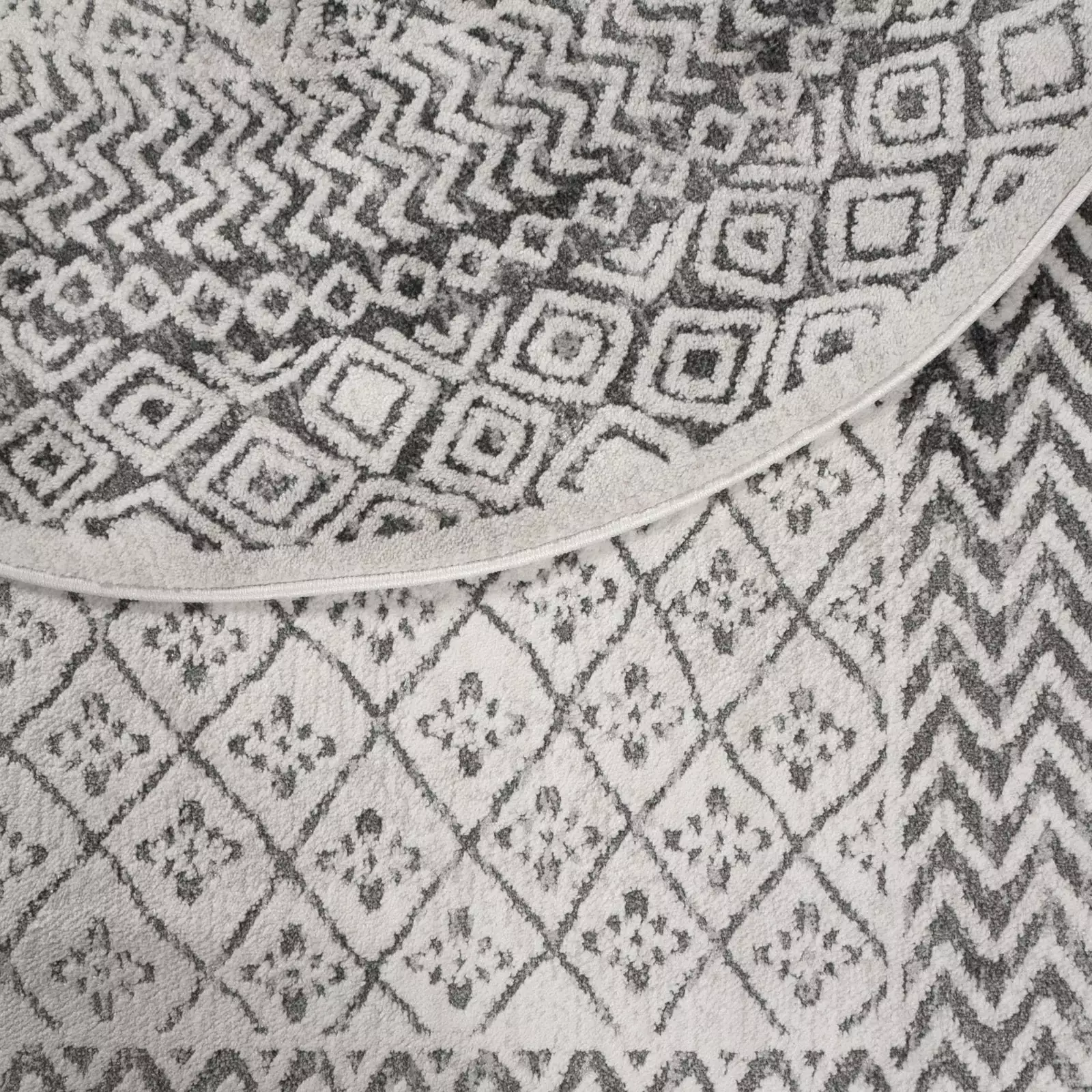 Mattokymppi Oy LIVIA Nukkamatto Pyöreä 5 Mattokymppi Oy LIVIA Nukkamatto Pyöreä - Image 3