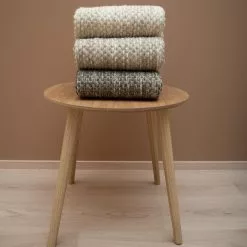 Mattokymppi Oy OONA Villamatto -säilytyshuonekalukauppa Oona matto fiilis3