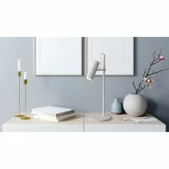 Valaisin Grönlund Oy SPOT Pöytävalaisin 50 Cm 15 Valaisin Grönlund Oy SPOT Pöytävalaisin 50 Cm -säilytyshuonekalukauppa Spot poytavalaisin valkoinen milj1