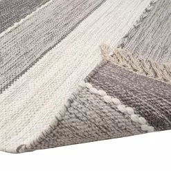 Mattokymppi Oy VALSSI Puuvillamatto 17 Mattokymppi Oy VALSSI Puuvillamatto -säilytyshuonekalukauppa Valssi puuvillamatto harmaa kulma 2